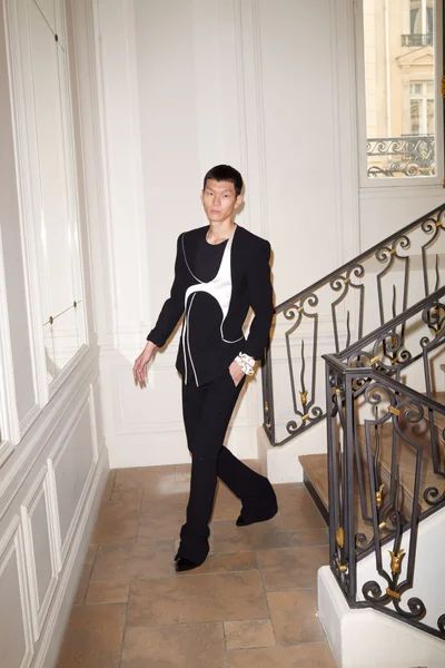 Look 24